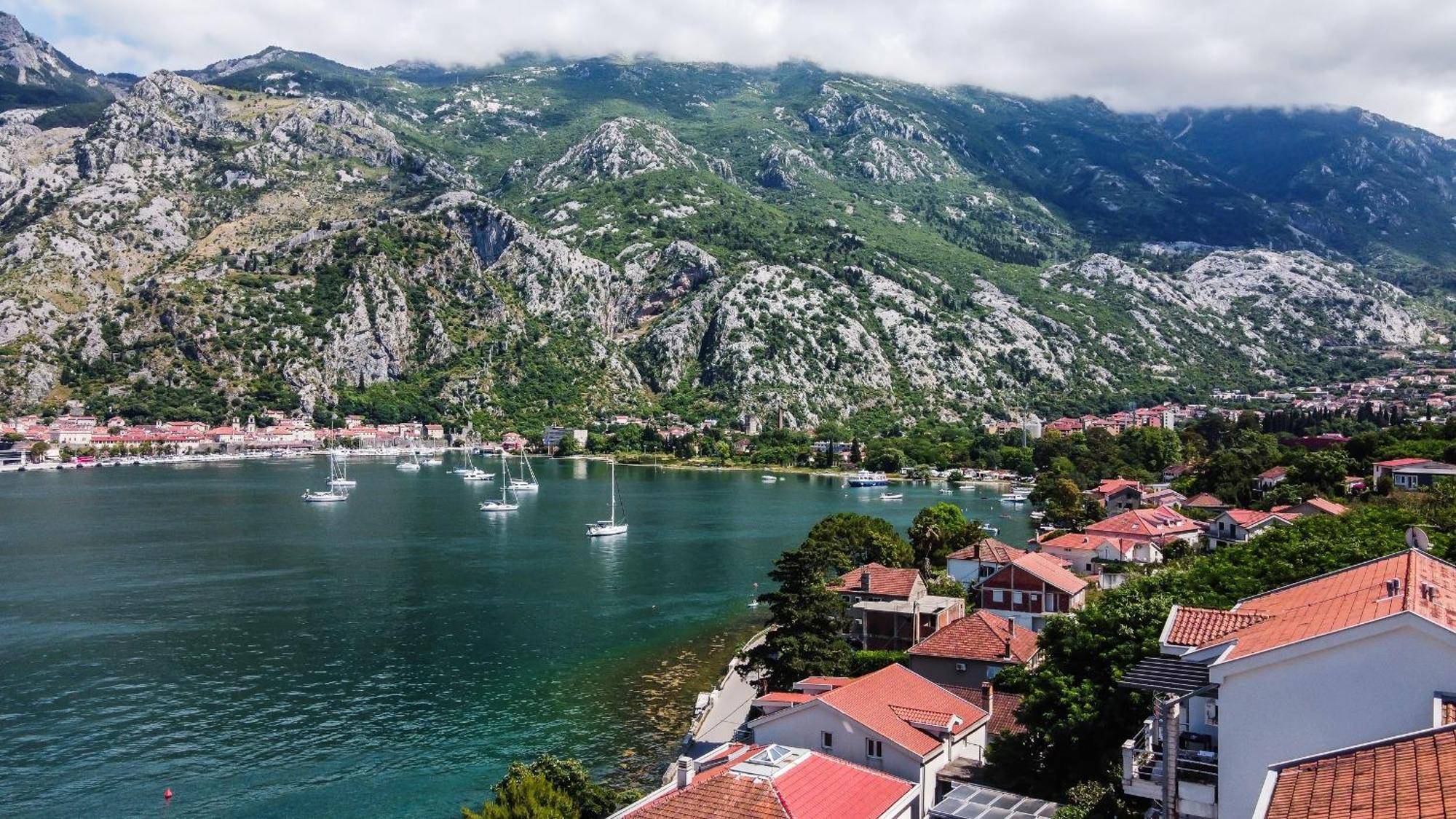Chillout In Bay Apartment Kotor